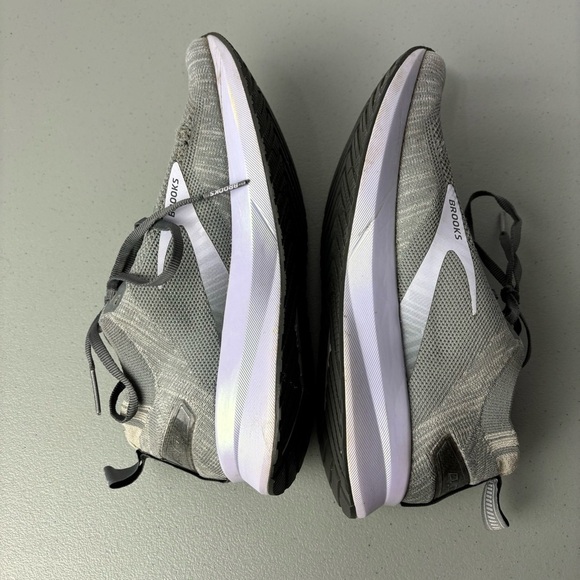 Brooks Levitate 4 Women's Running Athletic Sneakers Shoes Size 9 Gray Purple - Picture 5 of 12